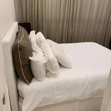 Doble Con Bano Privado En * Barcelona